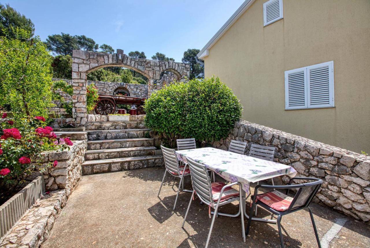 Twin Room Tisno 5128A Exterior photo
